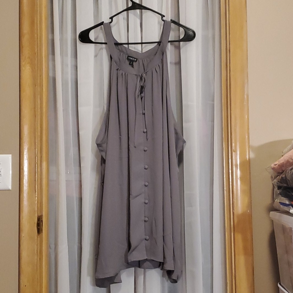 Beautiful grey tank